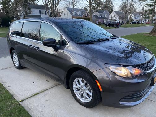 2017 Chrysler Pacifica Touring