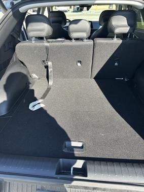 White 2022 Kia EV6 Wind