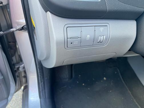 Silver 2012 Hyundai Accent GLS