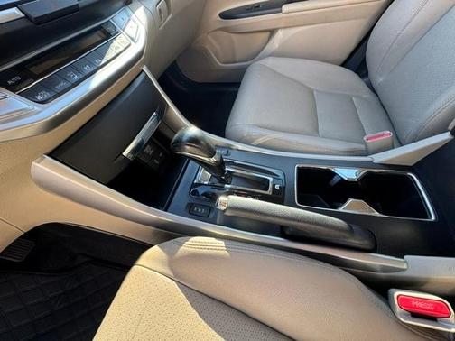 White 2014 Honda Accord Hybrid EX-L