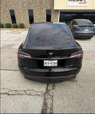 Black 2021 Tesla Model Y Long Range