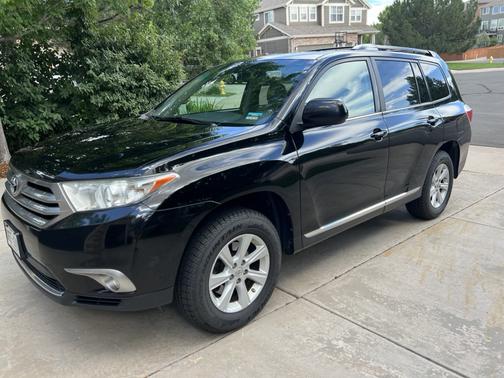2013 Toyota Highlander SE