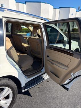 White 2012 Mercedes-Benz GL-Class GL 450 4MATIC