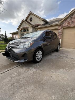 Gray 2016 Toyota Yaris L
