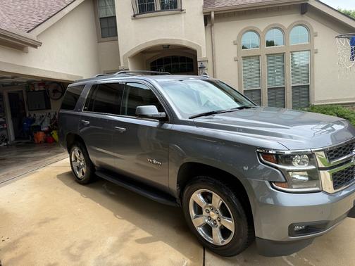 Gray 2018 Chevrolet Tahoe LT