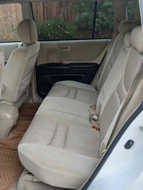 2003 Toyota Highlander Base