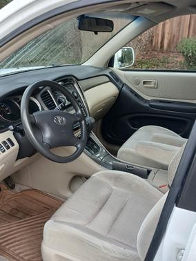 2003 Toyota Highlander Base