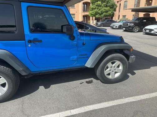 2016 Jeep Wrangler Sport