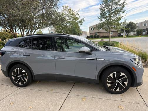 Gray 2021 Volkswagen ID.4 Pro S