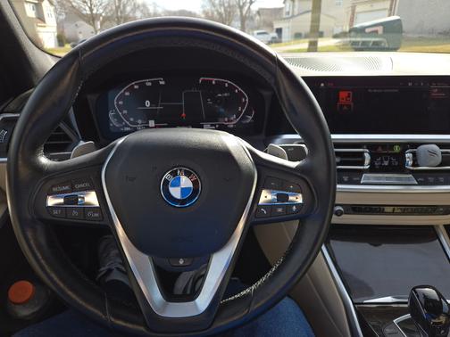 2022 BMW 330 i xDrive