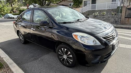 2013 Nissan Versa 1.6 SV