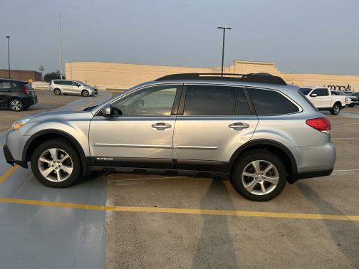 2014 Subaru Outback 2.5i Limited