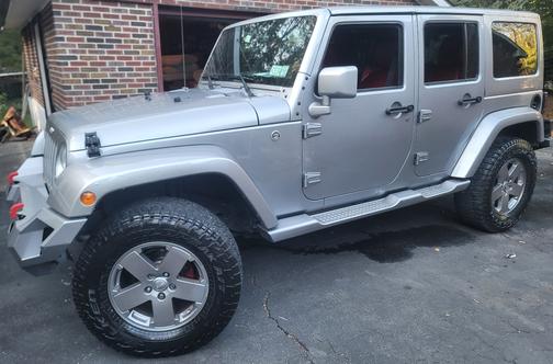 2016 Jeep Wrangler Unlimited Sahara