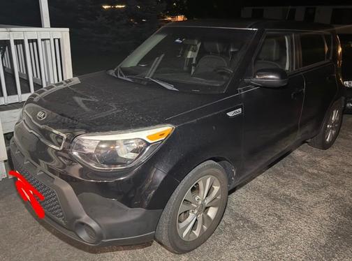 Black 2015 Kia Soul +