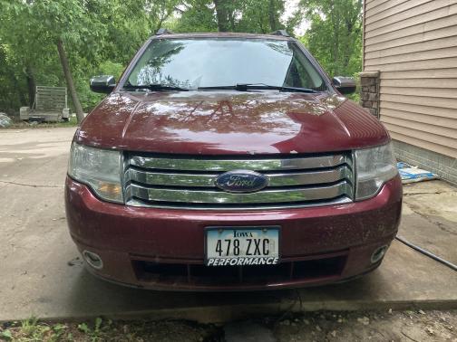 Photo 1 of 12 of 2008 Ford Taurus X Limited