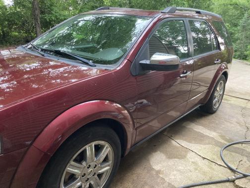Photo 3 of 12 of 2008 Ford Taurus X Limited