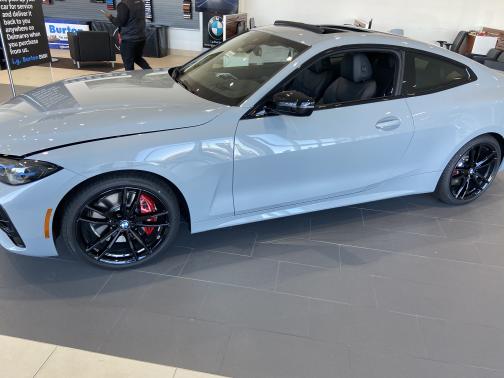 Photo 3 of 4 of 2022 BMW 430 i xDrive