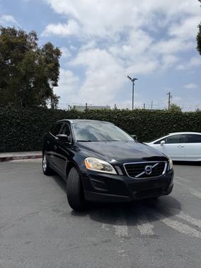 Black 2012 Volvo XC60 3.2