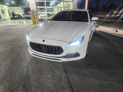 White 2018 Maserati Quattroporte S GranLusso