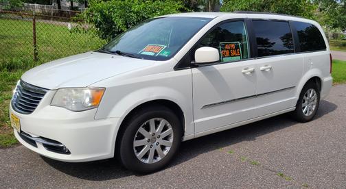 2013 Chrysler Town & Country Touring