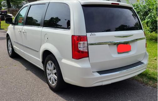 2013 Chrysler Town & Country Touring