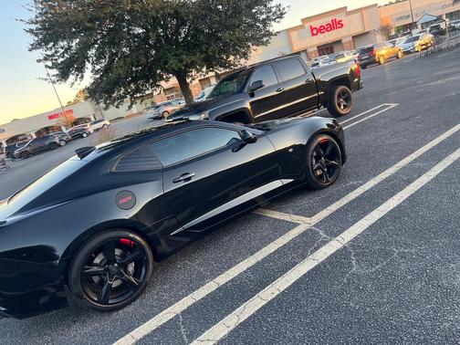 Black 2018 Chevrolet Camaro 2SS