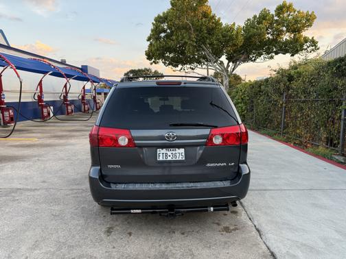2007 Toyota Sienna LE