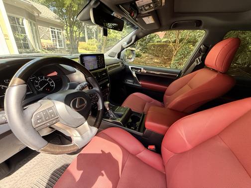 White 2023 Lexus GX 460 Premium