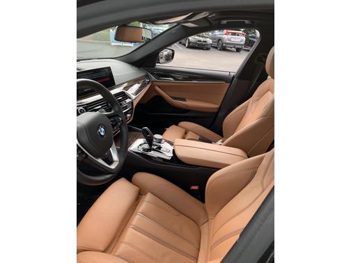2019 BMW 530 i