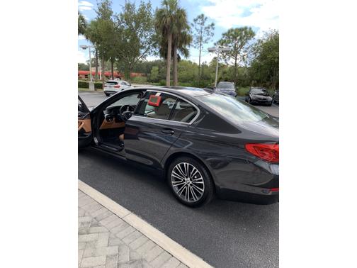 2019 BMW 530 i