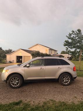 Silver 2011 Ford Edge Limited