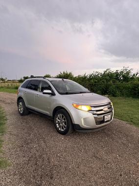 Silver 2011 Ford Edge Limited