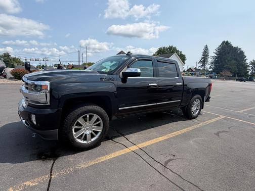 Black 2018 Chevrolet Silverado 1500 High Country