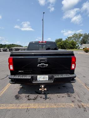 Black 2018 Chevrolet Silverado 1500 High Country