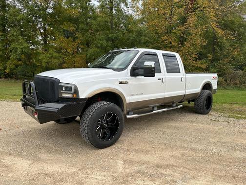 White 2007 Ford F-350 Lariat Crew Cab Super Duty
