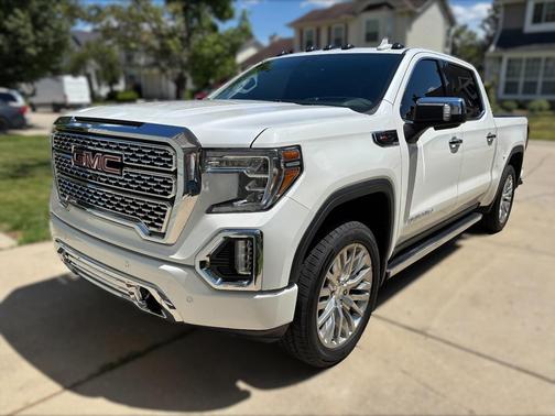 White 2019 GMC Sierra 1500 Denali