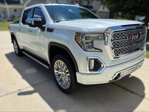 White 2019 GMC Sierra 1500 Denali