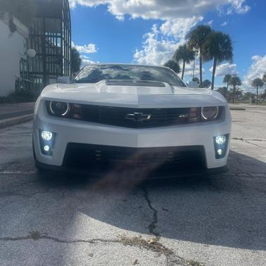 White 2015 Chevrolet Camaro ZL1