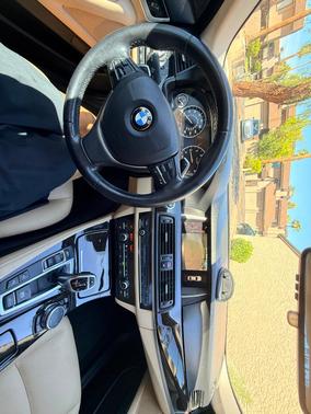 Black 2016 BMW 528 i