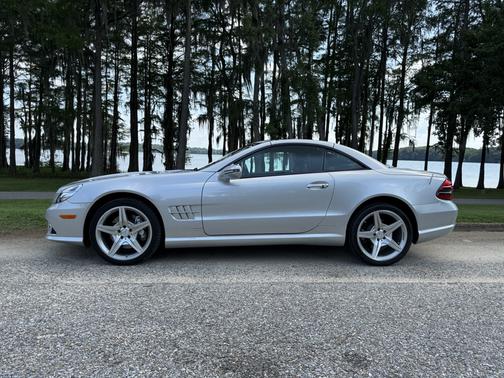 Silver 2009 Mercedes-Benz SL-Class SL550 Roadster