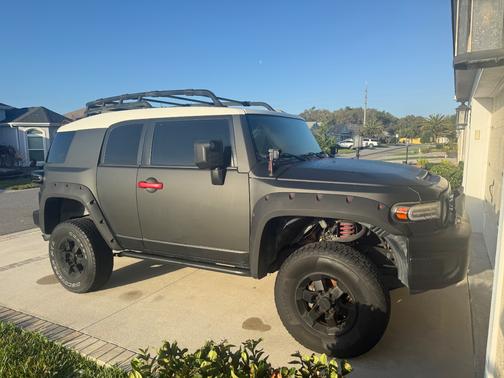 White 2008 Toyota FJ Cruiser Base