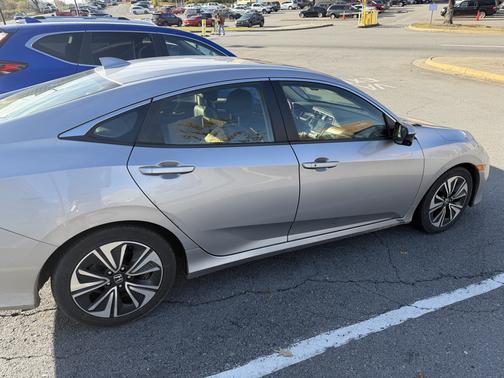 2018 Honda Civic EX-L w/Navi