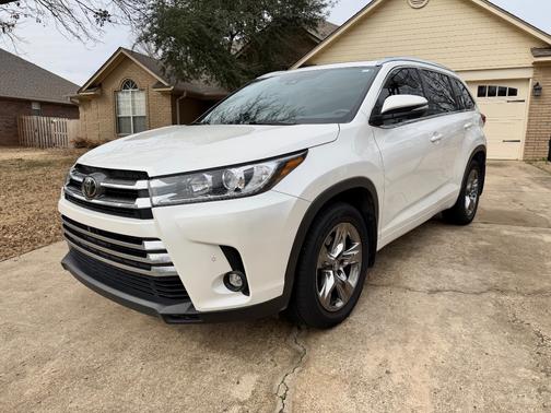 2019 Toyota Highlander Limited Platinum