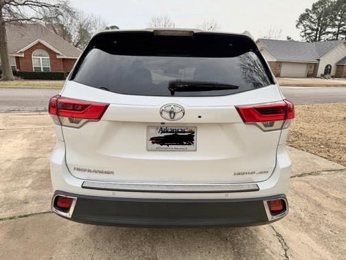 2019 Toyota Highlander Limited Platinum