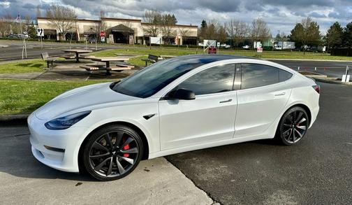 2020 Tesla Model 3 Performance