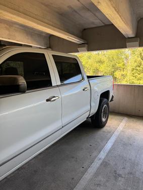 White 2018 Chevrolet Silverado 1500 1LZ