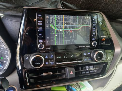 Blue 2020 Toyota Highlander Hybrid XLE