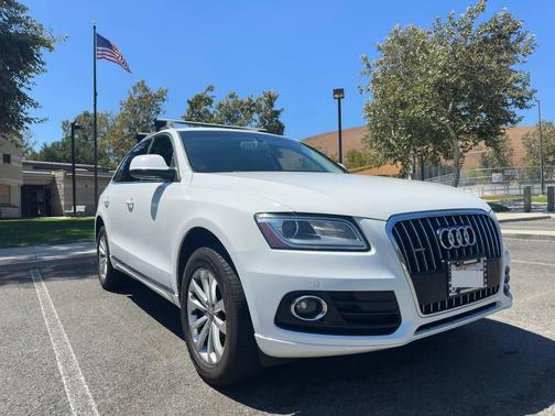 White 2013 Audi Q5 2.0T Premium Plus