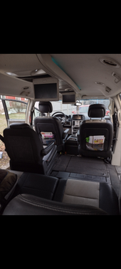 2010 Chrysler Town & Country Touring Plus