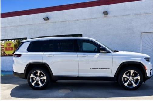 White 2021 Jeep Grand Cherokee L Limited